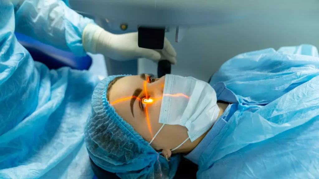 Best Laser Eye Surgery: Choosing the Right Clinic for Your Needs